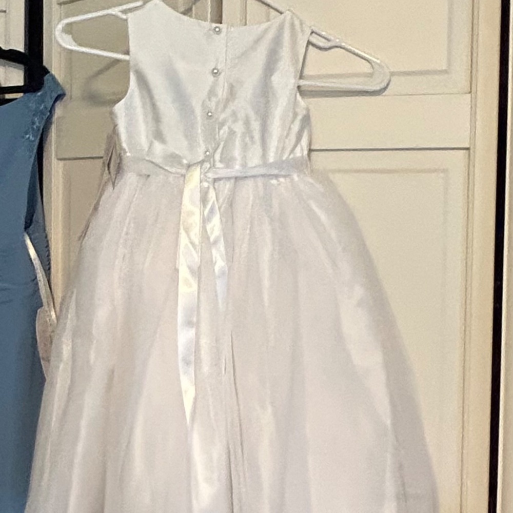 Flower Girl Dresses - Picture 2 of 5